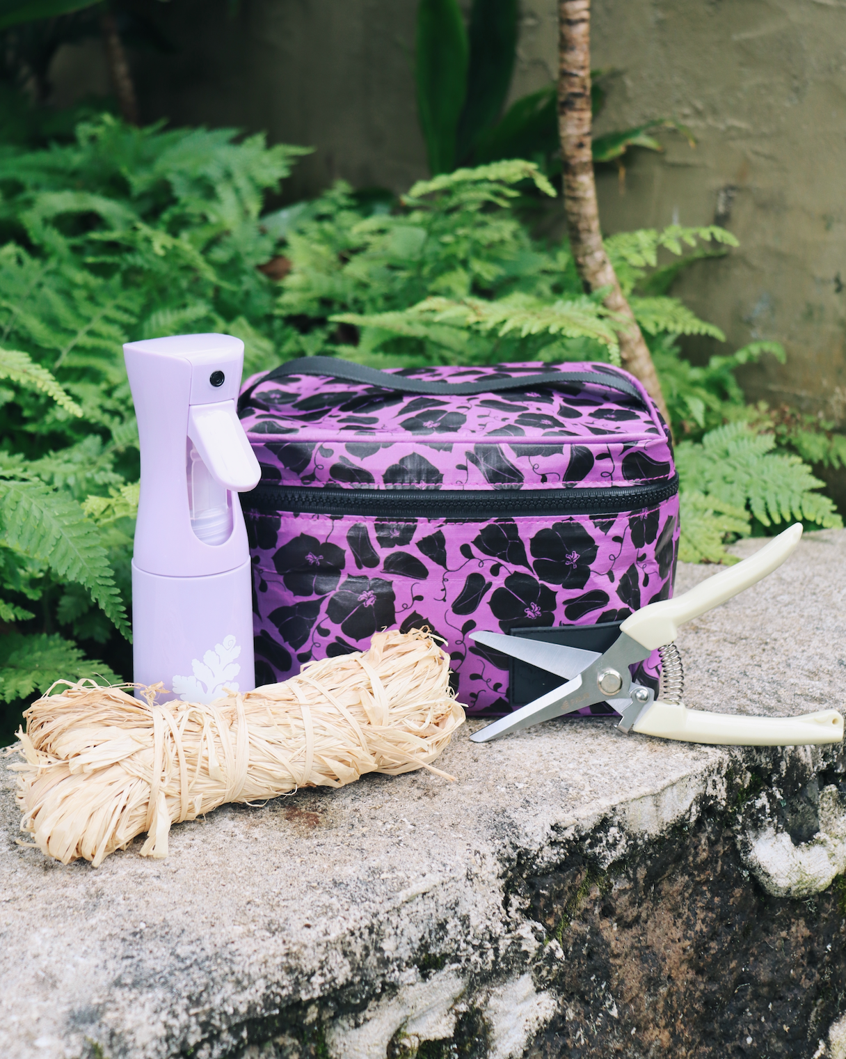 Palaka with Keni Keni Hawaiian キャリーケース Lei Kit - Pāʻū o Hiʻiaka – PALAI LLC