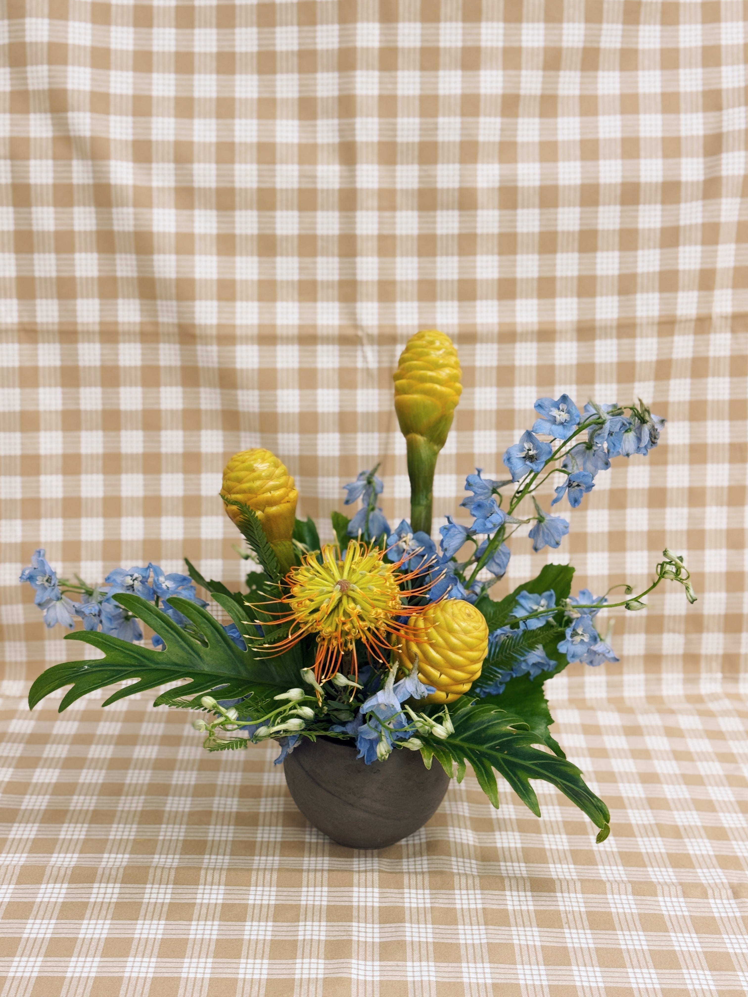 "I Love You Mama" - Mother's Day Floral Arrangement